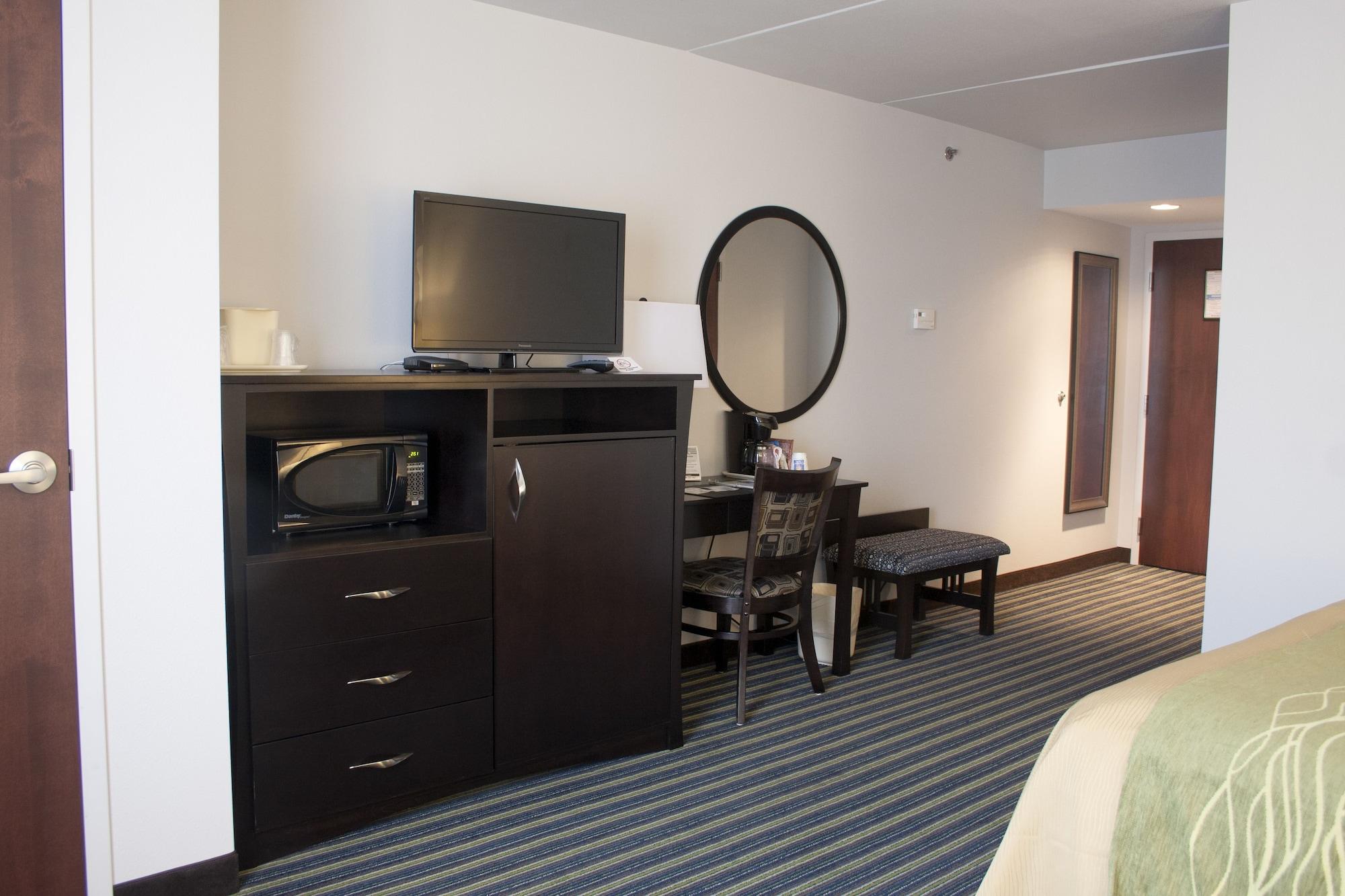 Comfort Inn & Suites Муус Джоу Екстериор снимка