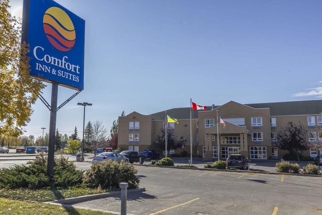 Comfort Inn & Suites Муус Джоу Екстериор снимка
