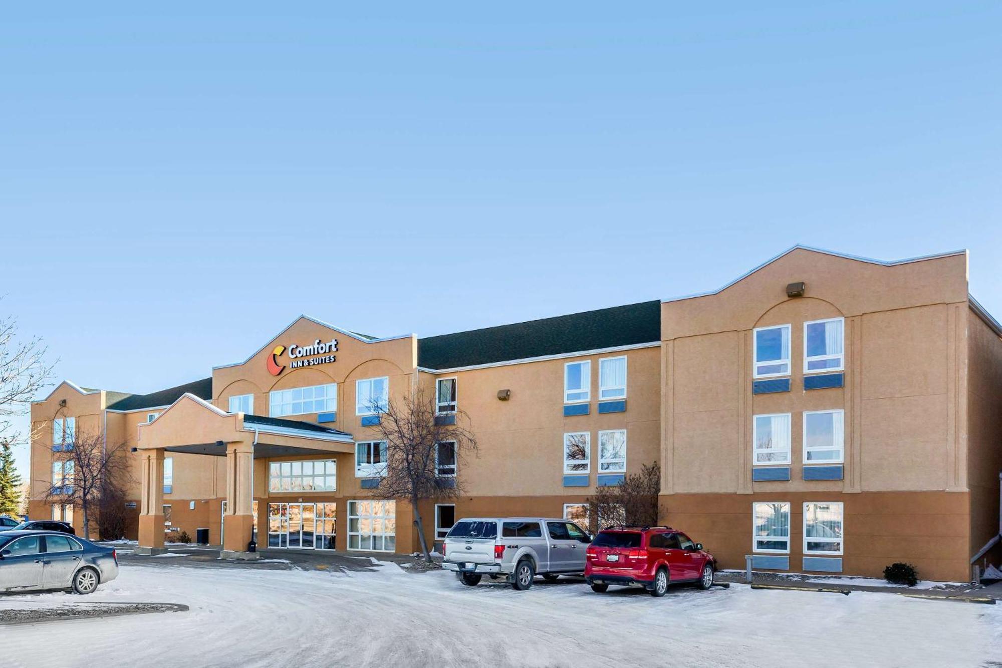 Comfort Inn & Suites Муус Джоу Екстериор снимка